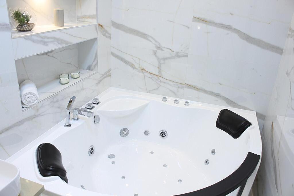 Bane Apartmani Kraljevo Esterno foto